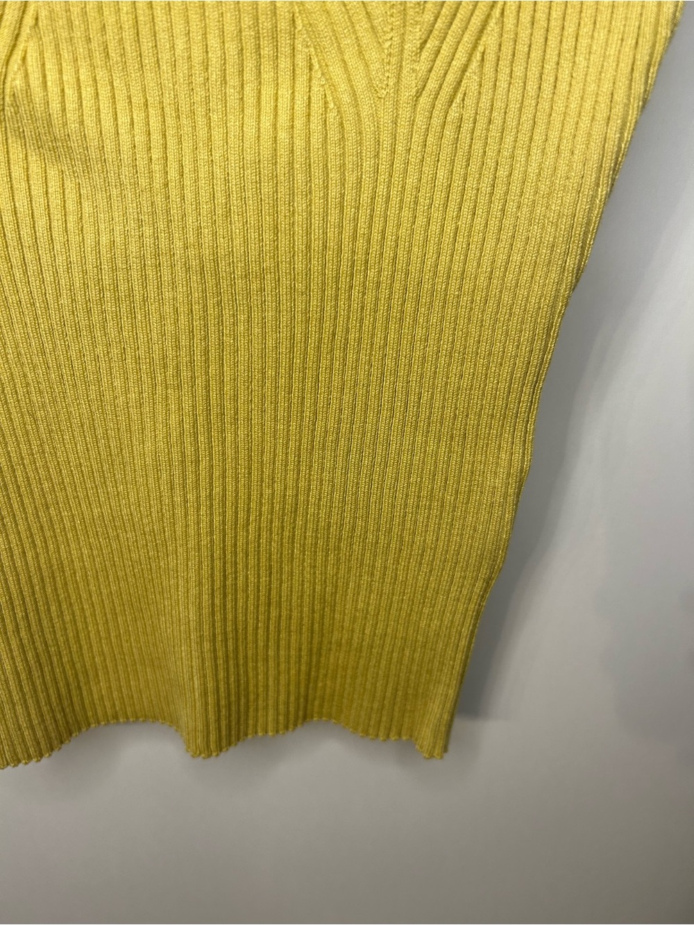 H&M Women’s Dusty Yellow Rib Knit Top, Size Small - Picture 7 of 11